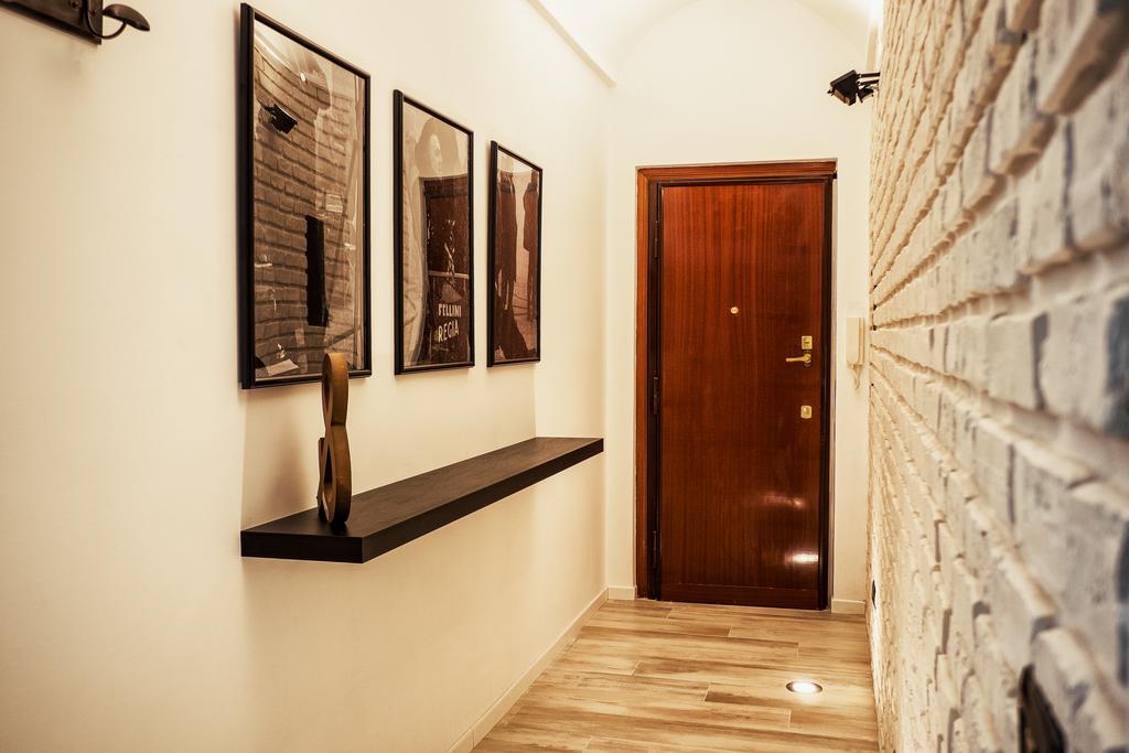 Bmga L Stylish Industrial Termini Apartment Рим Екстер'єр фото