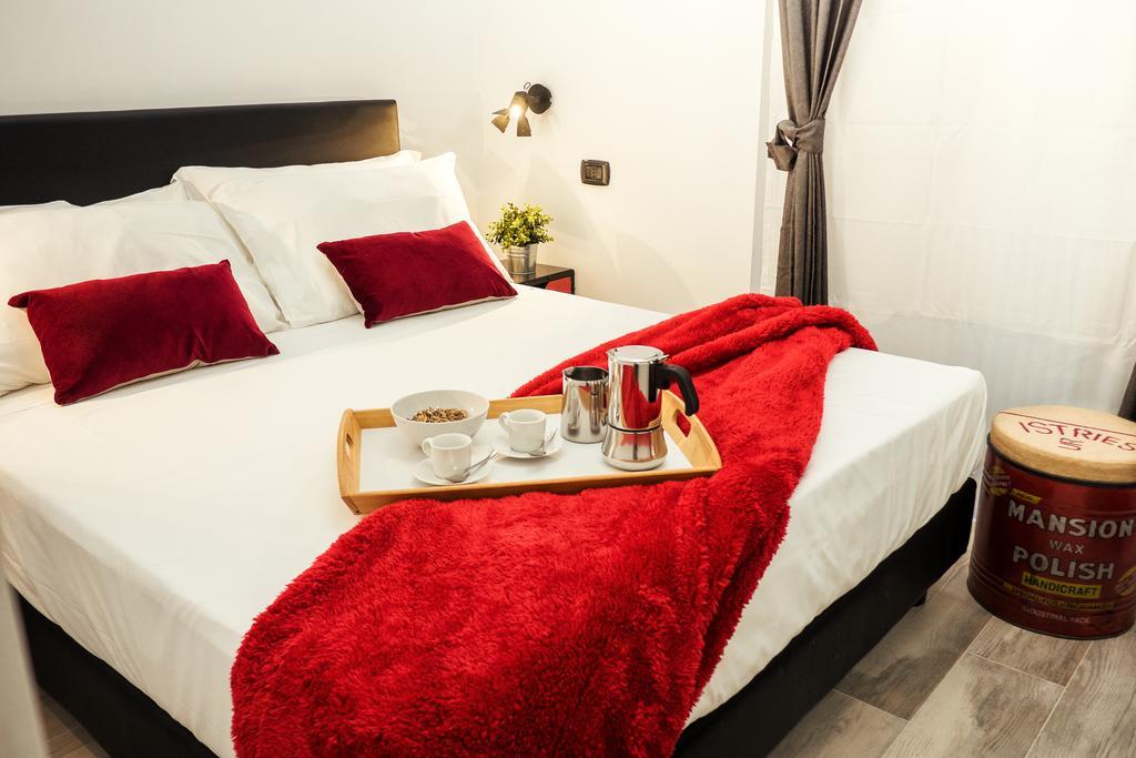 Bmga L Stylish Industrial Termini Apartment Рим Екстер'єр фото